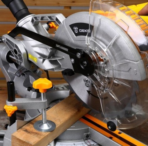 Пила торцовочная сетевая DEKO DKMS2200-255 Laser [063-4218]